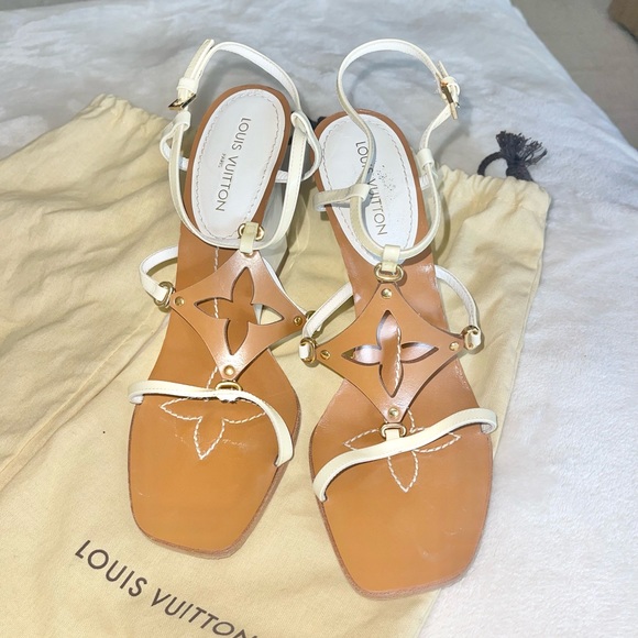 Louis Vuitton leather & patent leather wedge heels - Picture 5 of 12